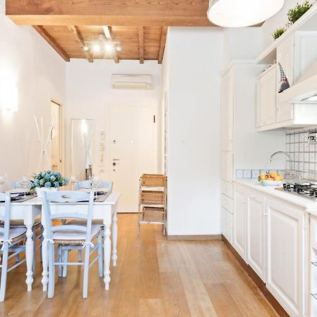 Florence City Center Flat Via Dei Neri ภายนอก รูปภาพ