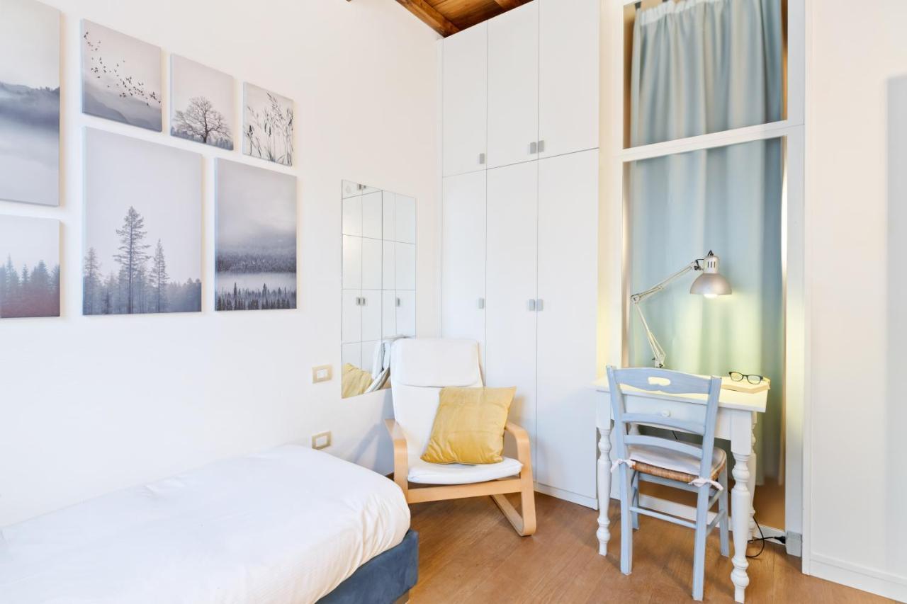 Florence City Center Flat Via Dei Neri ภายนอก รูปภาพ